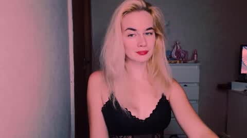 Carin online show from October 22, 2025, 7:02 pm