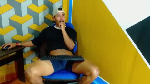 Snapshot of carl_jhonson1 chatting on January 7, 2025, 5:42 pm carl_jhonson1 online show from January 7, 2025, 5:42 pm