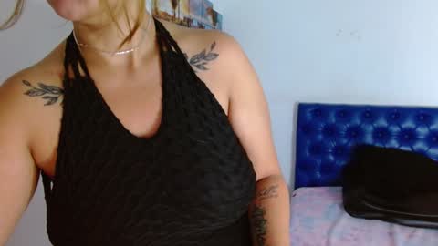 Snapshot of carla_beer chatting on January 5, 2025, 11:48 am Carla online show from January 5, 2025, 11:48 am