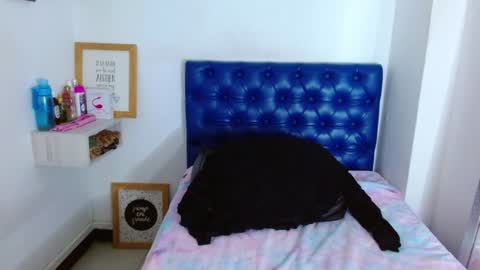 Snapshot of carla_beer chatting on January 13, 2025, 4:41 pm Carla online show from January 13, 2025, 4:41 pm