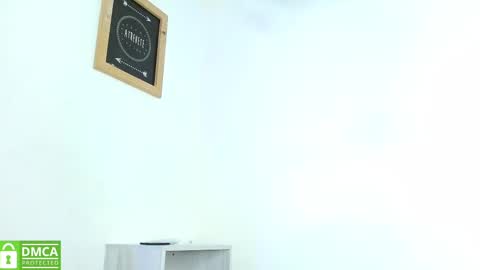 Snapshot of carla_beer chatting on September 24, 2025, 11:46 am Carla online show from September 24, 2025, 11:46 am