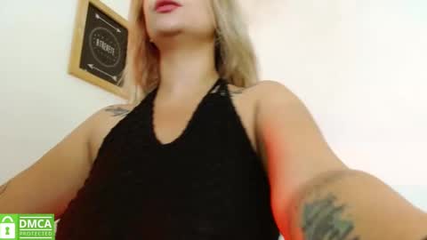 Snapshot of carla_beer chatting on October 2, 2025, 11:17 am Carla online show from October 2, 2025, 11:17 am