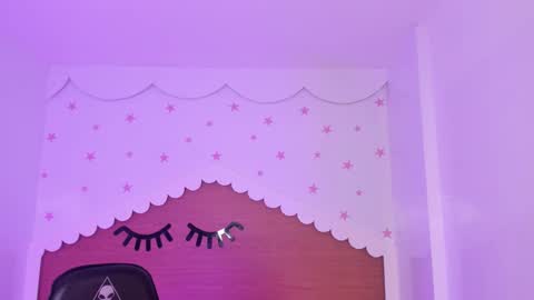 CARLYE   online show from September 11, 2025, 2:44 am