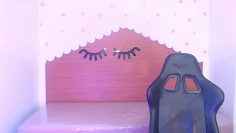 CARLYE   online show from November 28, 2025, 3:53 am