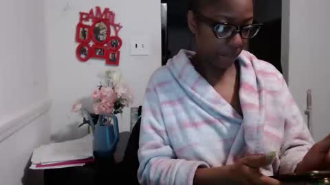 Snapshot of carliecreams chatting on February 21, 2026, 2:23 am Carlie online show from February 21, 2026, 2:23 am