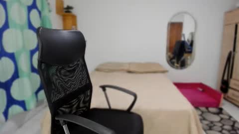 Snapshot of carlitosex09 chatting on October 1, 2025, 2:56 pm master online show from October 1, 2025, 2:56 pm