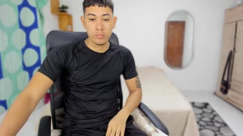 Snapshot of carlitosex09 chatting on October 4, 2025, 1:53 pm master online show from October 4, 2025, 1:53 pm