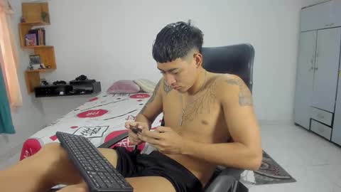 Snapshot of carlitosex09 chatting on October 17, 2025, 2:30 pm master online show from October 17, 2025, 2:30 pm