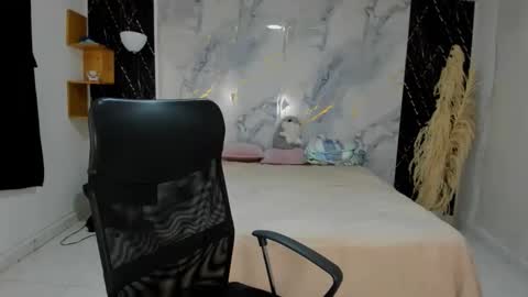 Snapshot of carlitosex09 chatting on April 18, 2026, 1:15 pm master online show from April 18, 2026, 1:15 pm