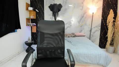 Snapshot of carlitosex09 chatting on June 14, 2026, 1:24 pm master online show from June 14, 2026, 1:24 pm