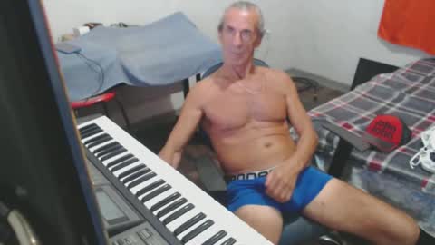 carlos online show from March 29, 2026, 5:07 am