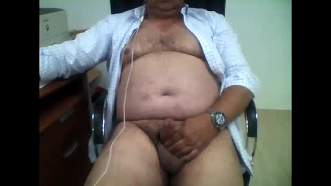 Snapshot of carlos8711 chatting on February 27, 2025, 2:00 pm carlos8711 online show from February 27, 2025, 2:00 pm