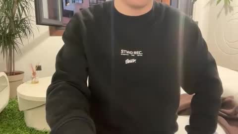 carlos_owen online show from October 24, 2025, 5:53 pm