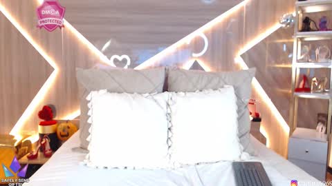 Snapshot of carlotta_ricci chatting on November 1, 2025, 5:37 pm Carla Carla I am sensual goddes and i was born for loveworshipping and enjoyment. online show from November 1, 2025, 5:37 pm