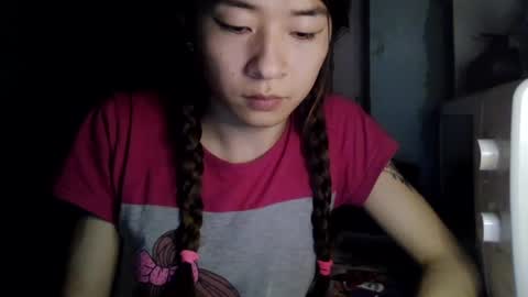 Snapshot of carlyjoy chatting on February 17, 2025, 5:21 pm CarlyJoy online show from February 17, 2025, 5:21 pm