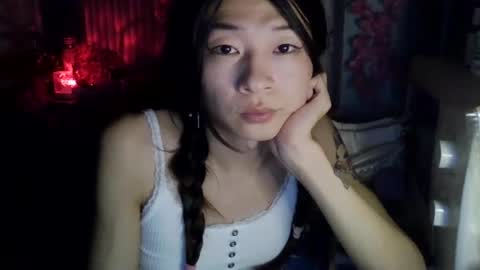 Snapshot of carlyjoy chatting on September 17, 2025, 5:47 pm CarlyJoy online show from September 17, 2025, 5:47 pm