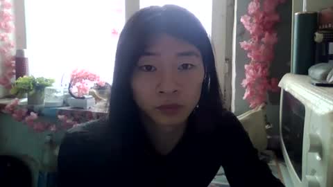 CarlyJoy online show from December 4, 2025, 7:39 am