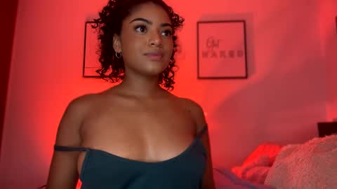 Littlecarly  online show from March 2, 2025, 1:15 am