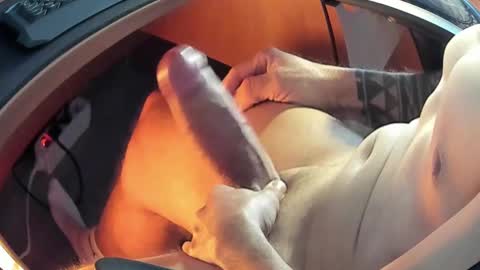 carmelber online show from March 8, 2025, 5:17 am