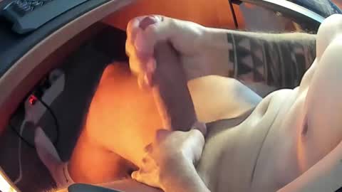 carmelber online show from March 11, 2025, 4:21 am