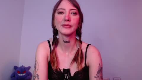 carmennrusso online show from April 2, 2026, 3:37 am