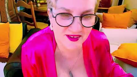 Carmen online show from May 12, 2026, 7:49 am