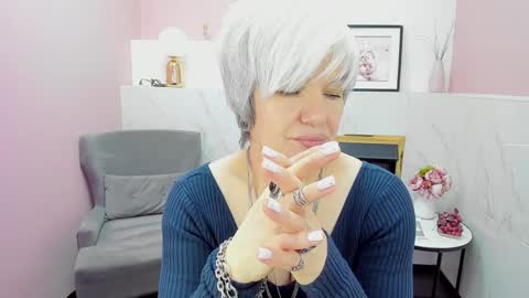 Snapshot of carmensoft chatting on December 11, 2024, 9:12 pm Carmen online show from December 11, 2024, 9:12 pm