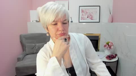 Snapshot of carmensoft chatting on December 16, 2024, 3:30 am Carmen online show from December 16, 2024, 3:30 am