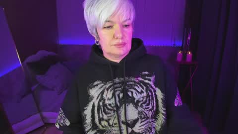 Snapshot of carmensoft chatting on January 6, 2025, 8:28 pm Carmen online show from January 6, 2025, 8:28 pm