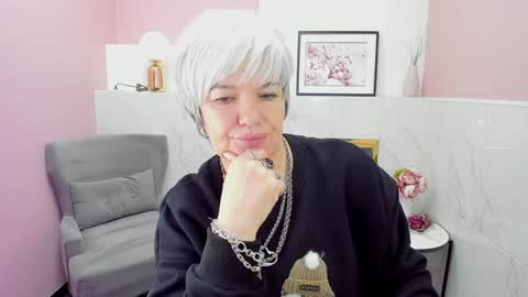 Snapshot of carmensoft chatting on January 7, 2025, 8:52 pm Carmen online show from January 7, 2025, 8:52 pm