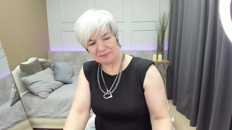 Snapshot of carmensoft chatting on January 11, 2025, 4:48 am Carmen online show from January 11, 2025, 4:48 am