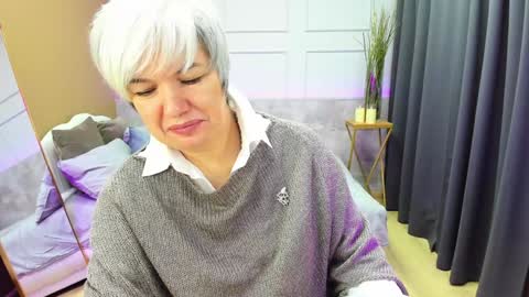 Snapshot of carmensoft chatting on January 11, 2025, 8:43 pm Carmen online show from January 11, 2025, 8:43 pm