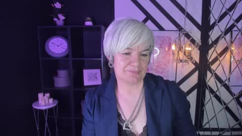 Snapshot of carmensoft chatting on January 19, 2025, 1:21 am Carmen online show from January 19, 2025, 1:21 am