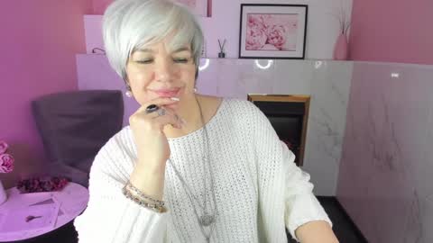 Snapshot of carmensoft chatting on January 26, 2025, 8:56 pm Carmen online show from January 26, 2025, 8:56 pm