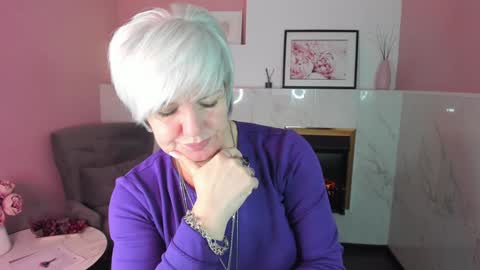 Snapshot of carmensoft chatting on January 28, 2025, 8:47 pm Carmen online show from January 28, 2025, 8:47 pm