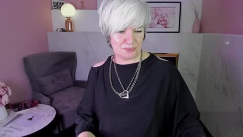 Snapshot of carmensoft chatting on January 30, 2025, 12:18 am Carmen online show from January 30, 2025, 12:18 am