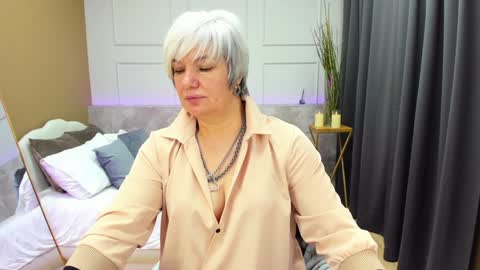 Snapshot of carmensoft chatting on February 2, 2025, 3:43 am Carmen online show from February 2, 2025, 3:43 am