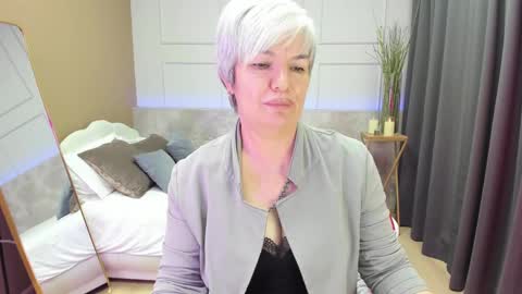 Snapshot of carmensoft chatting on February 12, 2025, 1:09 am Carmen online show from February 12, 2025, 1:09 am