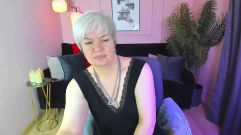 Snapshot of carmensoft chatting on February 13, 2025, 4:00 am Carmen online show from February 13, 2025, 4:00 am