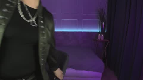 Snapshot of carmensoft chatting on February 23, 2025, 8:44 pm Carmen online show from February 23, 2025, 8:44 pm