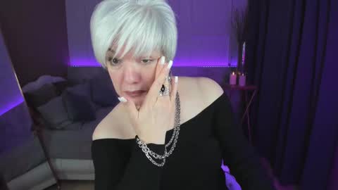 Snapshot of carmensoft chatting on March 11, 2025, 3:26 am Carmen online show from March 11, 2025, 3:26 am