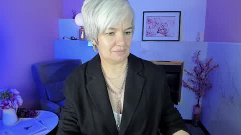 Snapshot of carmensoft chatting on September 19, 2025, 9:04 pm Carmen online show from September 19, 2025, 9:04 pm