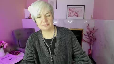 Snapshot of carmensoft chatting on September 26, 2025, 8:57 pm Carmen online show from September 26, 2025, 8:57 pm