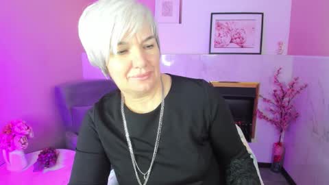 Snapshot of carmensoft chatting on October 18, 2025, 8:53 pm Carmen online show from October 18, 2025, 8:53 pm