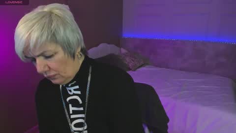 Snapshot of carmensoft chatting on October 20, 2025, 9:48 pm Carmen online show from October 20, 2025, 9:48 pm