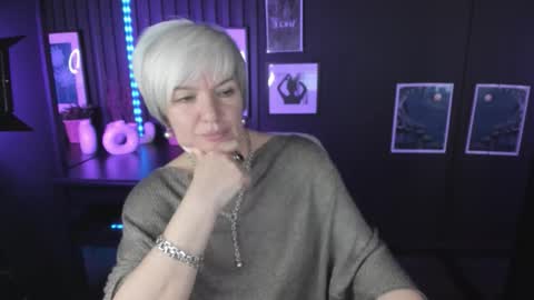 Snapshot of carmensoft chatting on October 24, 2025, 9:11 pm Carmen online show from October 24, 2025, 9:11 pm