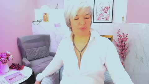 Carmen online show from April 7, 2026, 10:53 pm