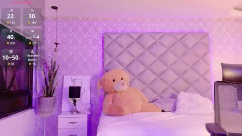 caro_adams1 online show from February 18, 2026, 11:06 am