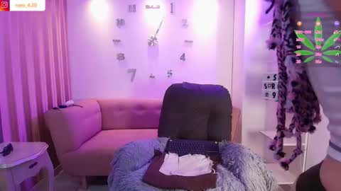 Caro Fisher online show from December 1, 2025, 12:43 pm