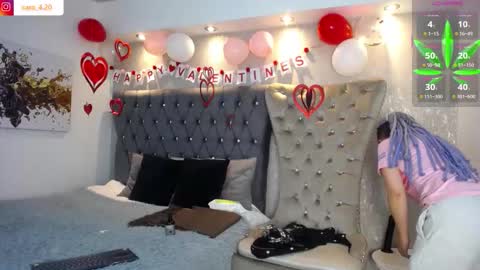 Snapshot of caro_fisher chatting on February 15, 2026, 12:58 pm Caro Fisher online show from February 15, 2026, 12:58 pm